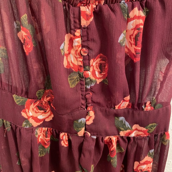 Live 4 Truth Floral Burgundy Off-Shoulder Overlay Top size medium - Picture 2 of 6